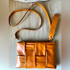 Vince Camuto Weave Crossbody/Wrist Purse